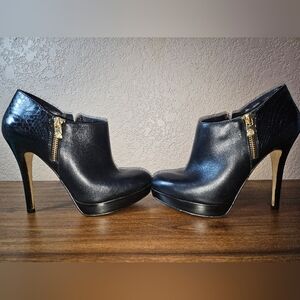 Michael Kors stilleto heel booties size 7.5